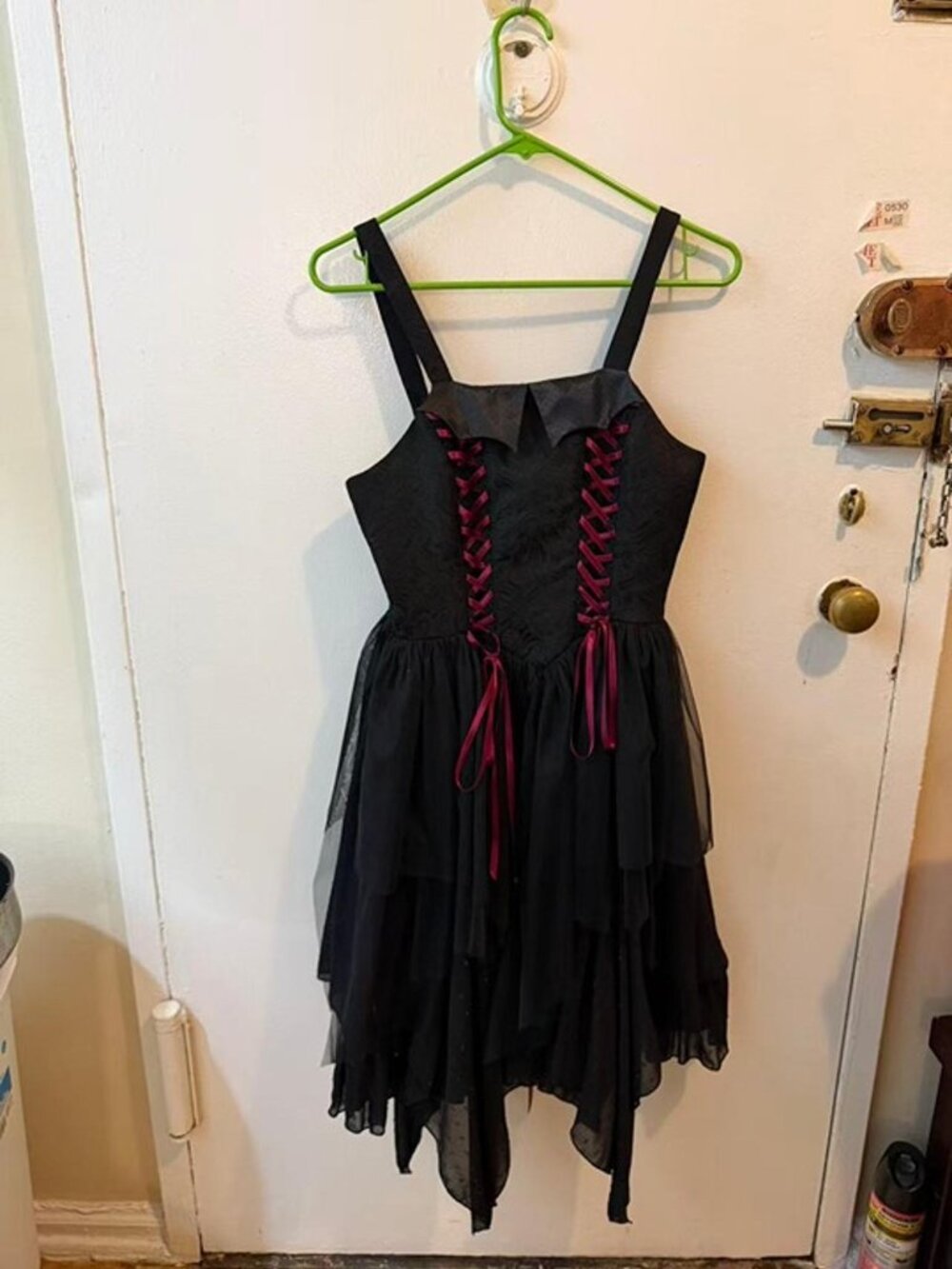 Lolita Dress: Black Gothic Corset Dress Red Lace-Up Asymmetrical